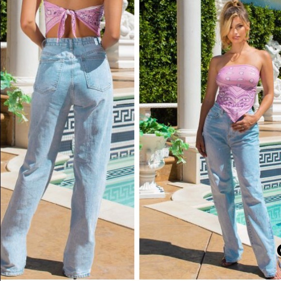 Light Wash Split Hem Jeans 